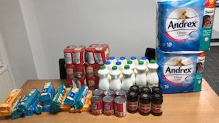 shopping order  Sheridan Lifts deliver food packages to the vulnerable