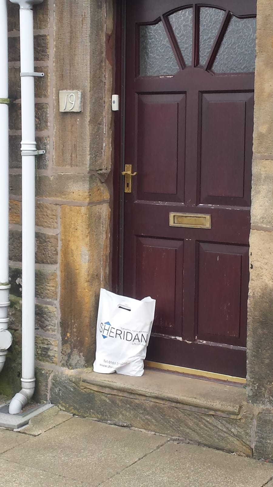 Sheridan Lifts deliver food packages to the vulnerable 2 Sheridan Lifts deliver food packages to the vulnerable