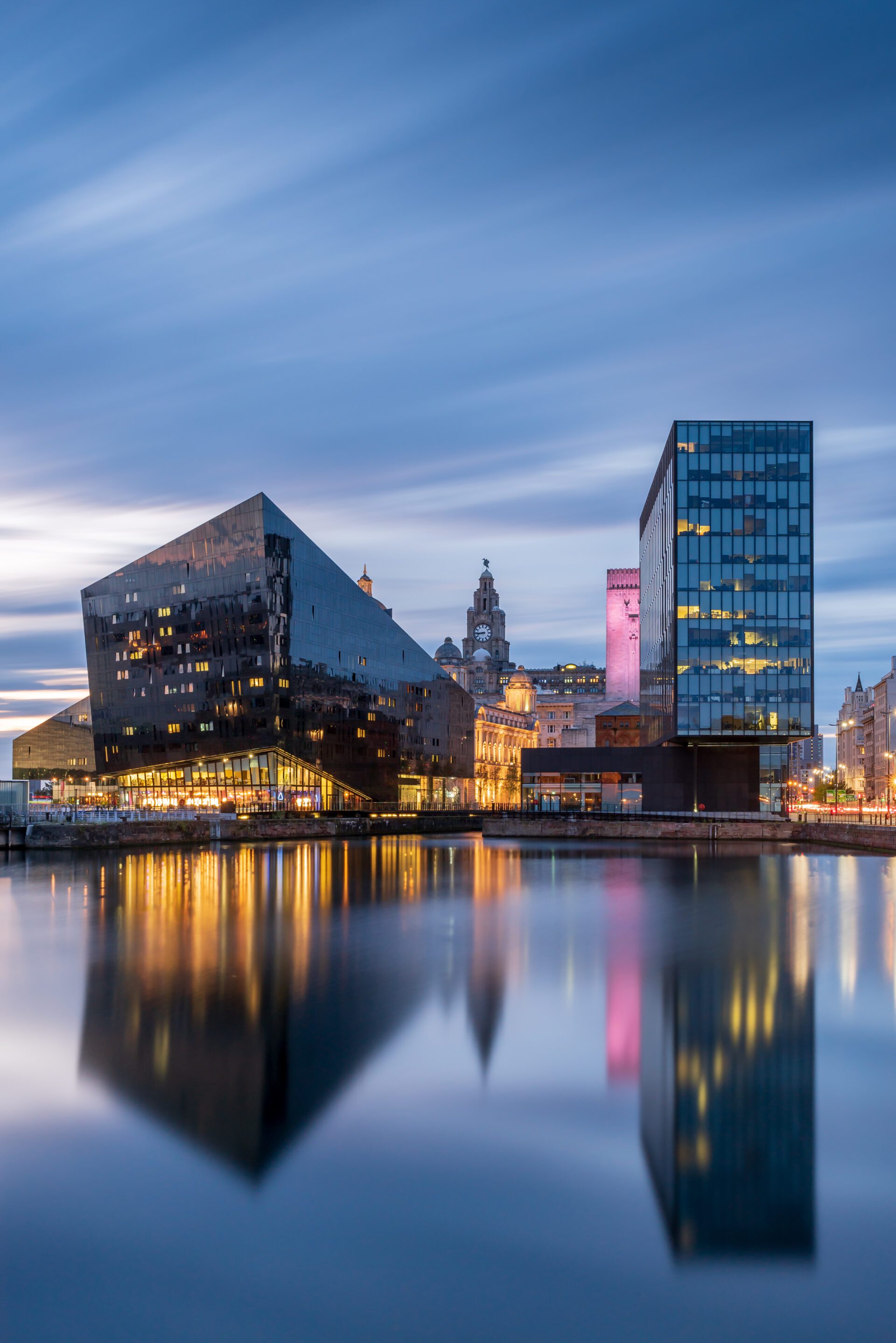 Liverpool,,England,-,22,?august,?2019:,Classic,Liverpool,Docks,View.